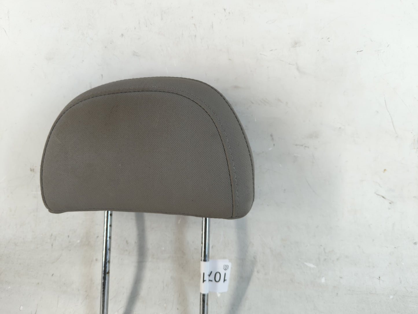 2008-2010 Saturn Vue Headrest Head Rest Front Driver Passenger Seat Fits Fits 2008 2009 2010 OEM Used Auto Parts - Oemusedau