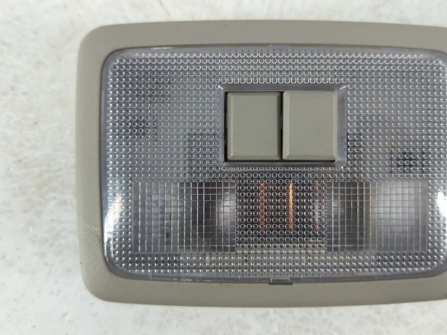 2008 Saturn Vue DOME LIGHT - Oemusedautoparts1.com