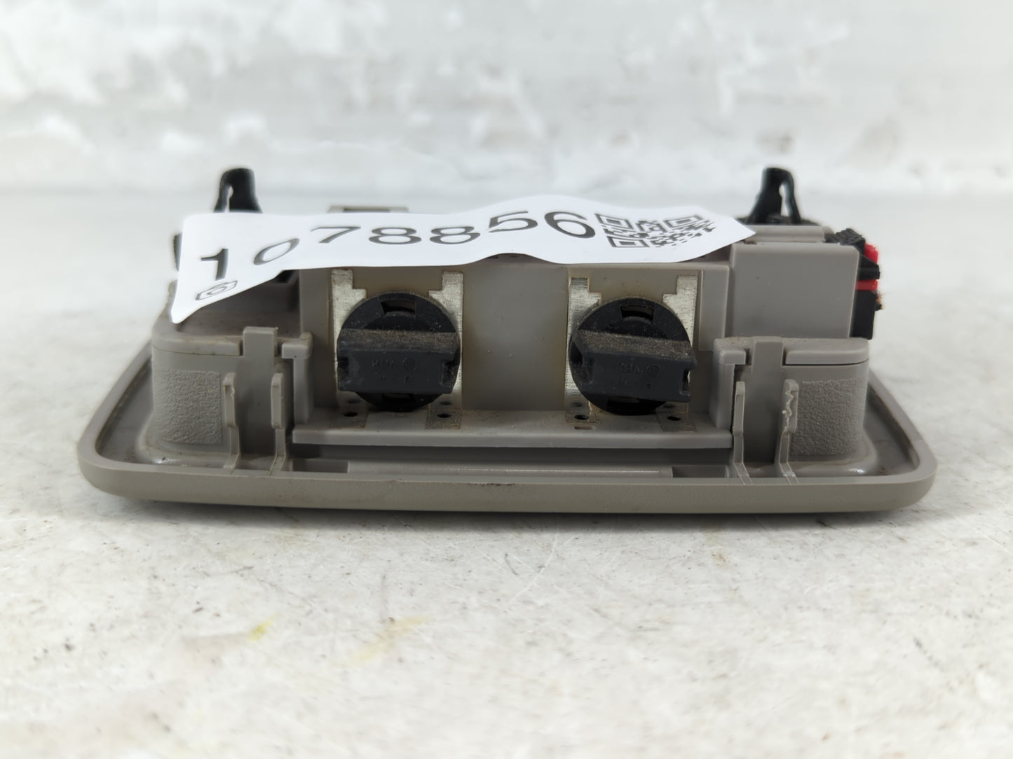2008 Saturn Vue DOME LIGHT - Oemusedautoparts1.com