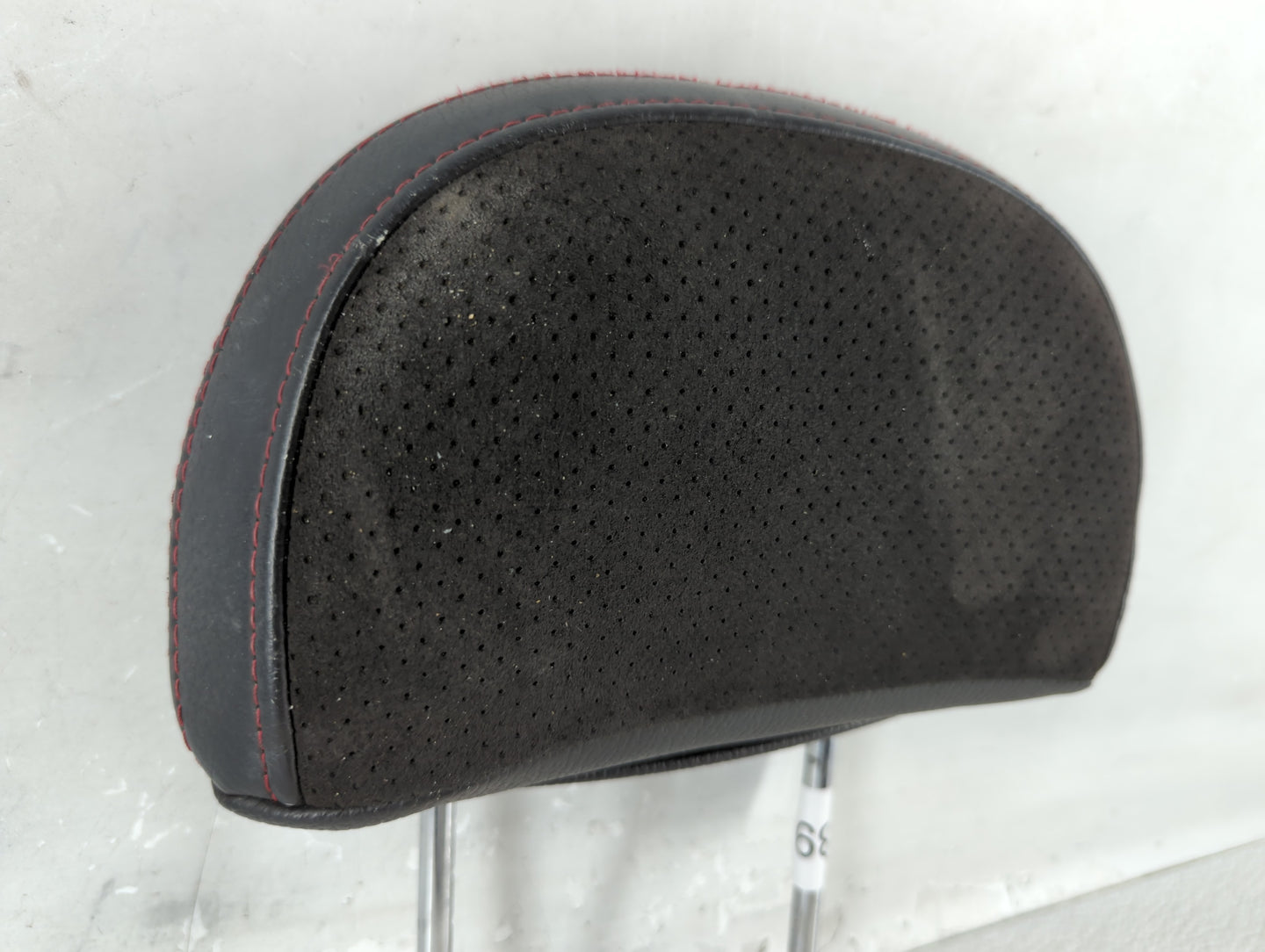 2008-2010 Saturn Vue Headrest Head Rest Front Driver Passenger Seat Fits Fits 2008 2009 2010 OEM Used Auto Parts - Oemusedau