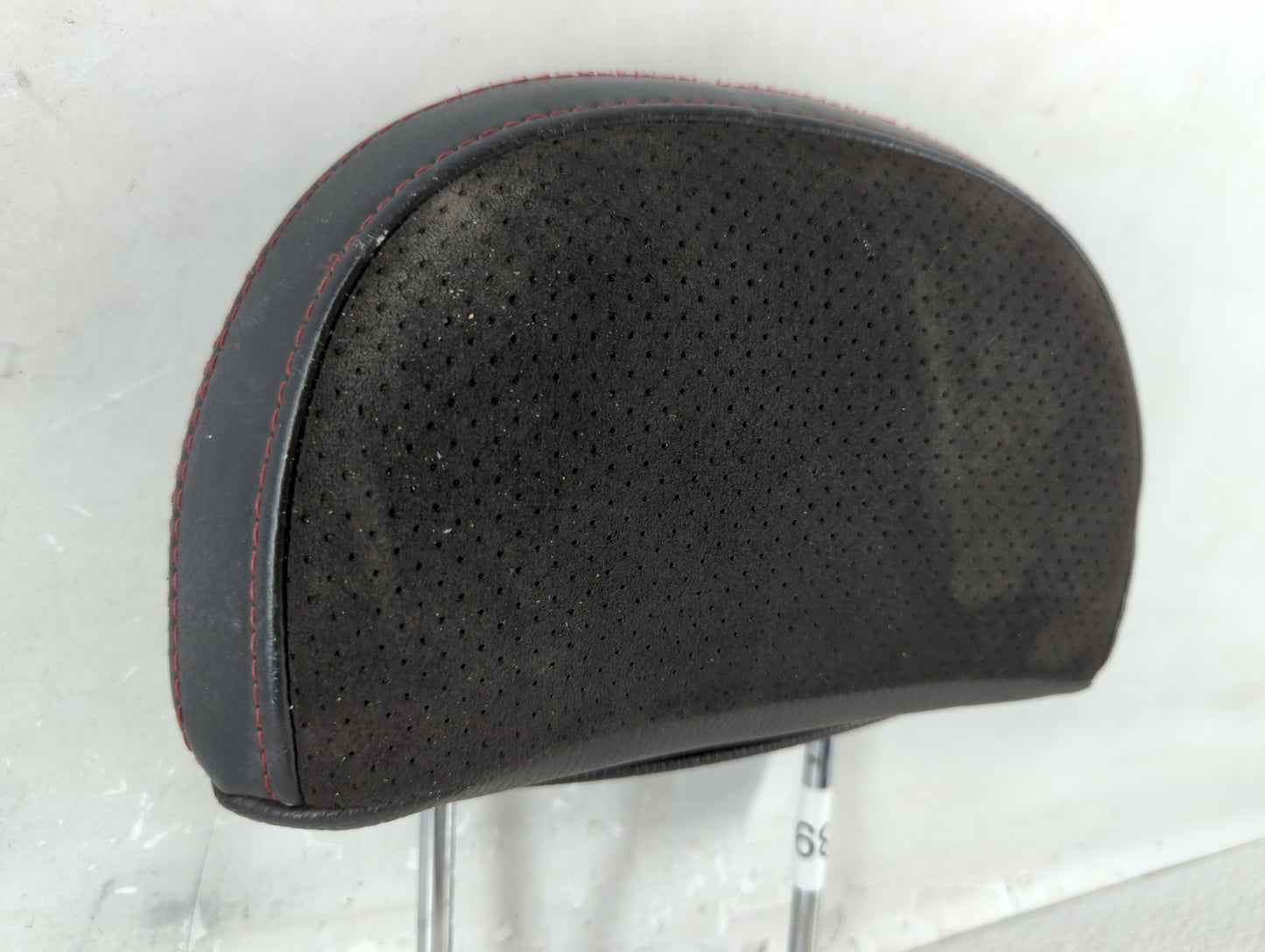2008-2010 Saturn Vue Headrest Head Rest Front Driver Passenger Seat Fits Fits 2008 2009 2010 OEM Used Auto Parts - Oemusedau
