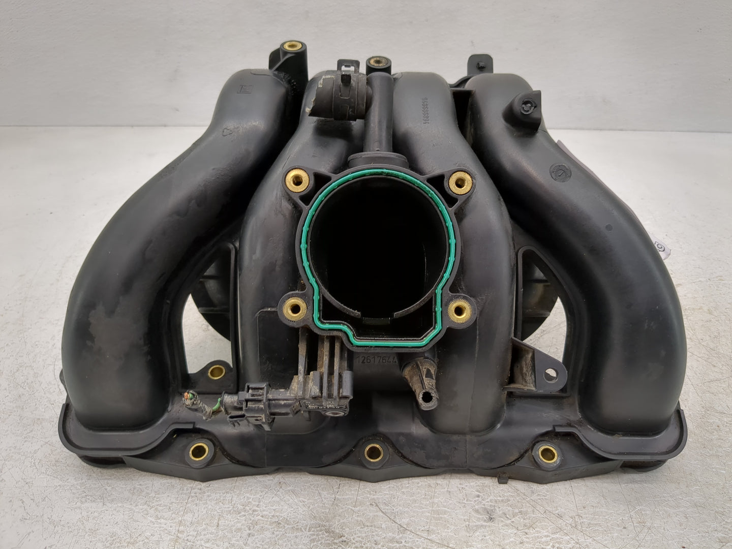 2008-2010 Saturn Vue Air Intake Manifold P/N:948686894 Fits Fits 2007 2008 2009 2010 2011 2012 OEM Used Auto Parts - Oemused