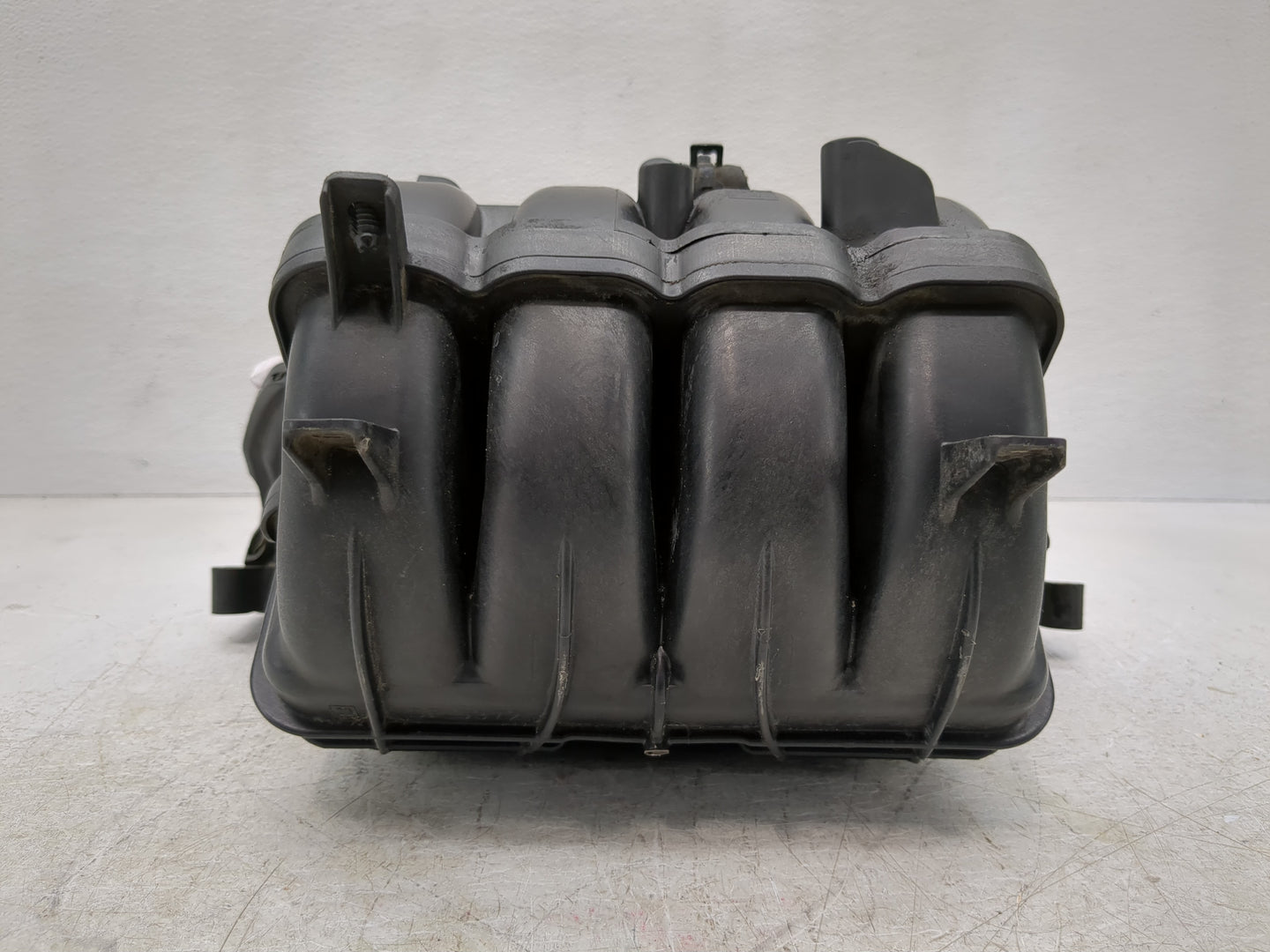 2008-2010 Saturn Vue Air Intake Manifold P/N:948686894 Fits Fits 2007 2008 2009 2010 2011 2012 OEM Used Auto Parts - Oemused