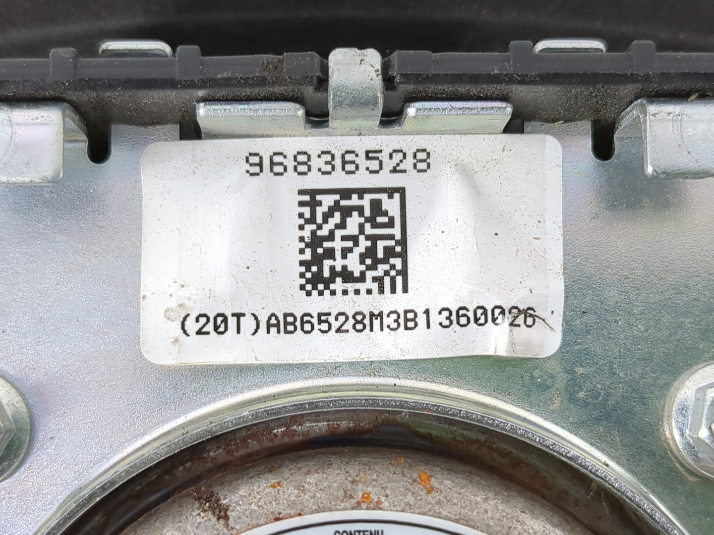 2008 Saturn Vue Air Bag Driver Left Steering Wheel Mounted P/N:96836528 Fits OEM Used Auto Parts - Oemusedautoparts1.com