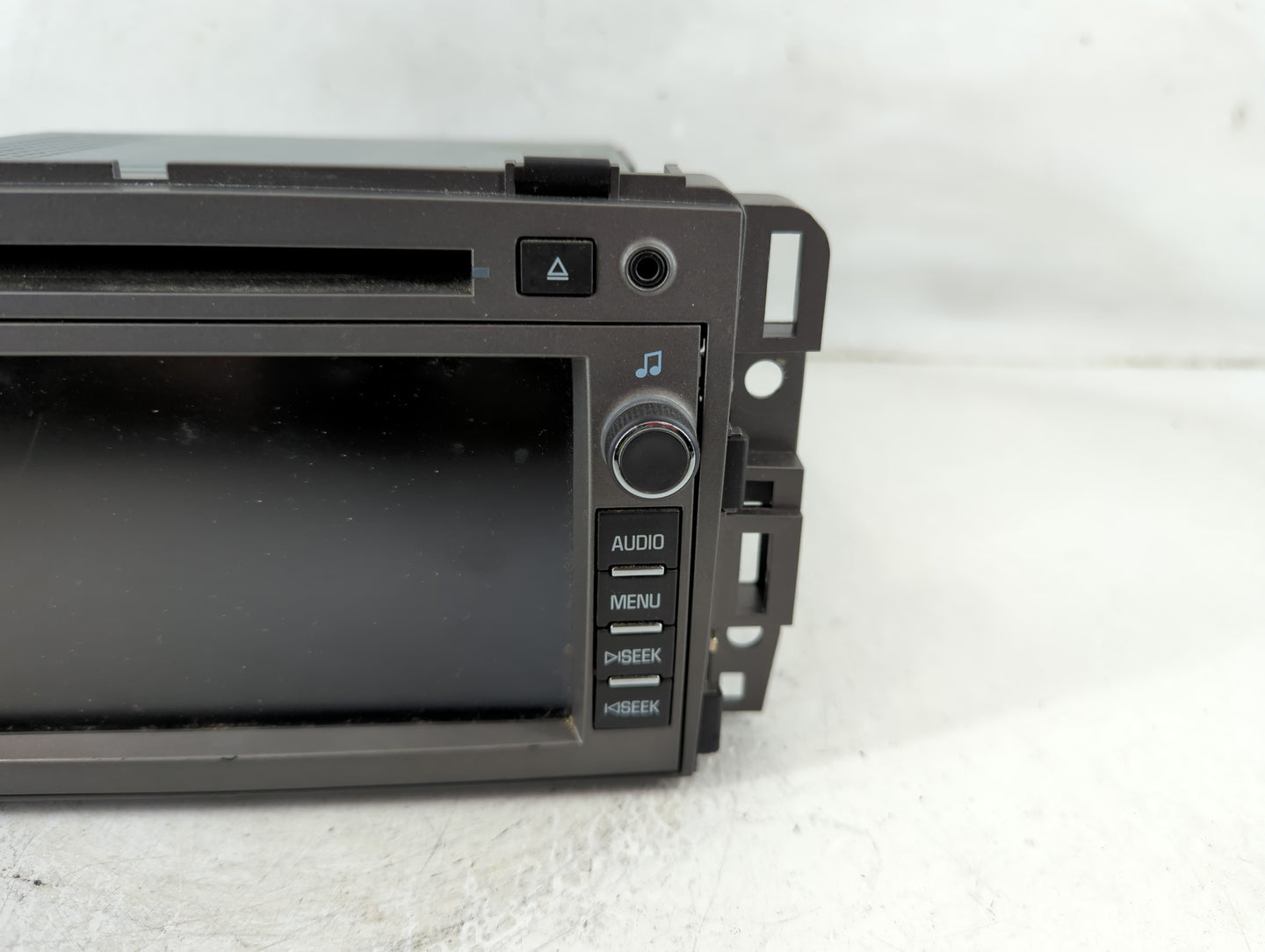 2008-2009 Saturn Vue Radio AM FM Cd Player Receiver Replacement P/N:15942546 Fits Fits 2008 2009 OEM Used Auto Parts - Oemus