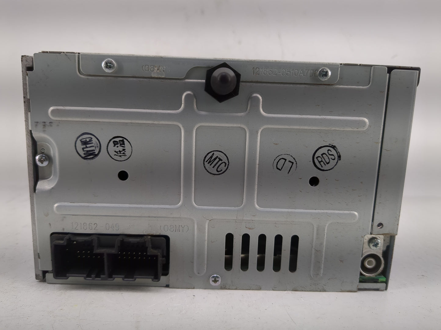 2008 Saturn Vue Radio AM FM Cd Player Receiver Replacement P/N:25866724 25956992 Fits OEM Used Auto Parts - Oemusedautoparts