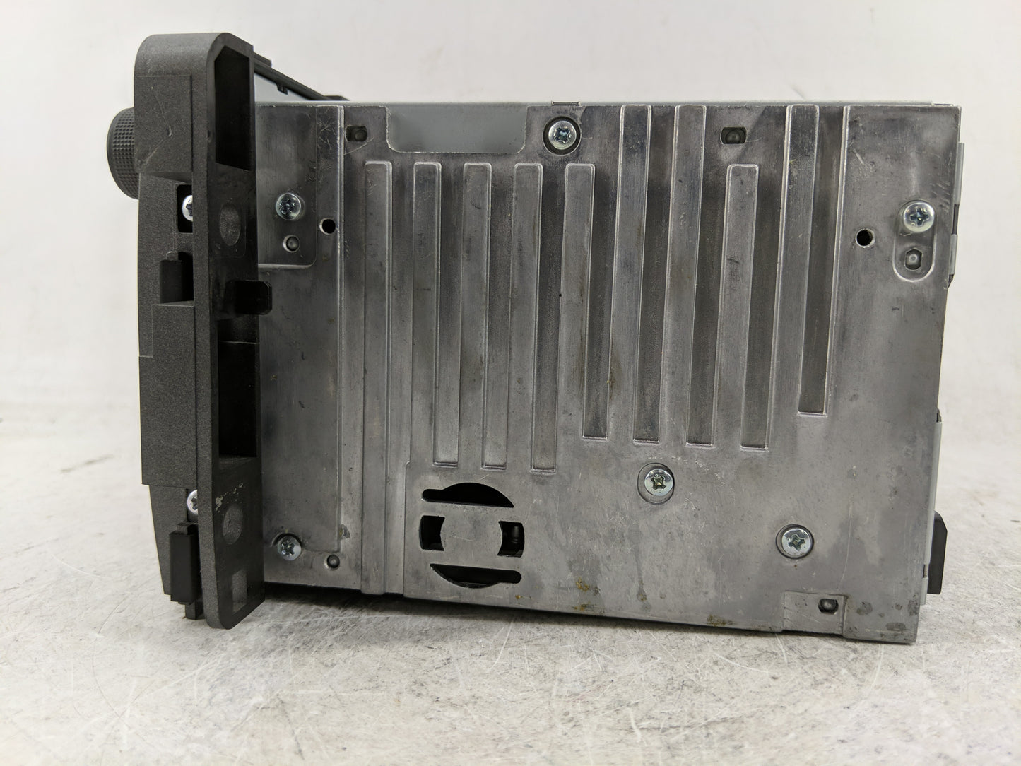 2008-2009 Saturn Vue Radio AM FM Cd Player Receiver Replacement Fits Fits 2008 2009 OEM Used Auto Parts - Oemusedautoparts1.