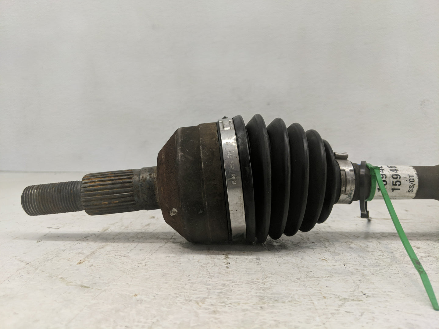 2008-2010 Saturn Vue Axle Shaft Front Driver Cv C/v - Oemusedautoparts1.com