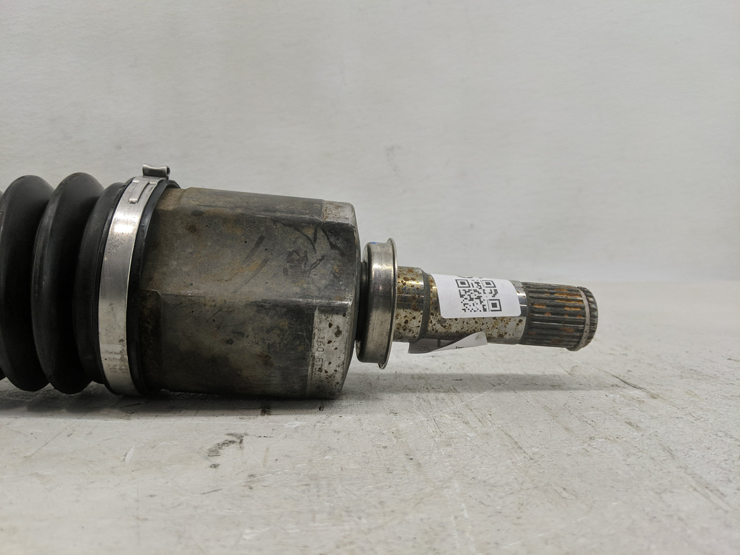 2008-2010 Saturn Vue Axle Shaft Front Driver Cv C/v - Oemusedautoparts1.com