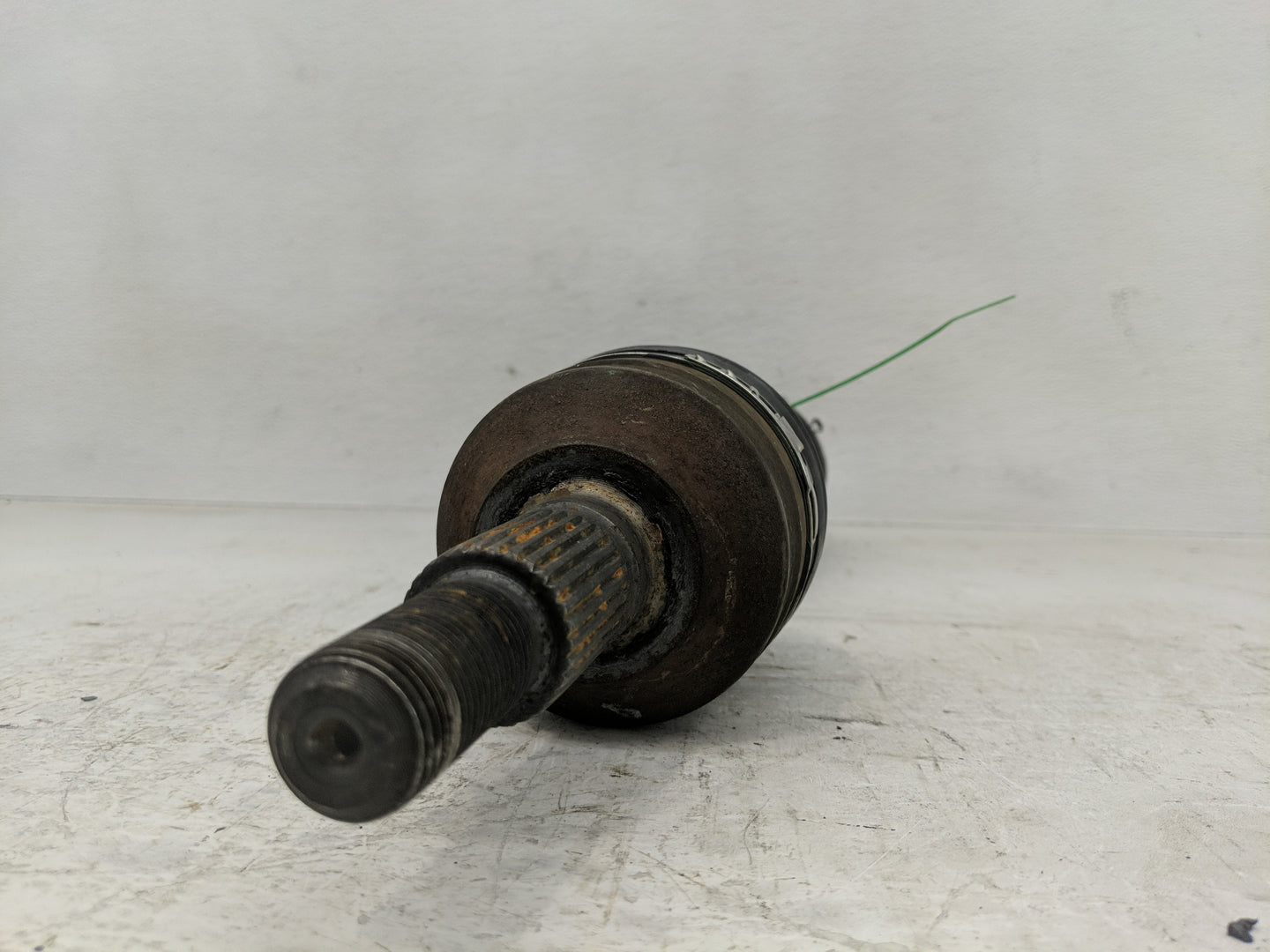 2008-2010 Saturn Vue Axle Shaft Front Driver Cv C/v - Oemusedautoparts1.com