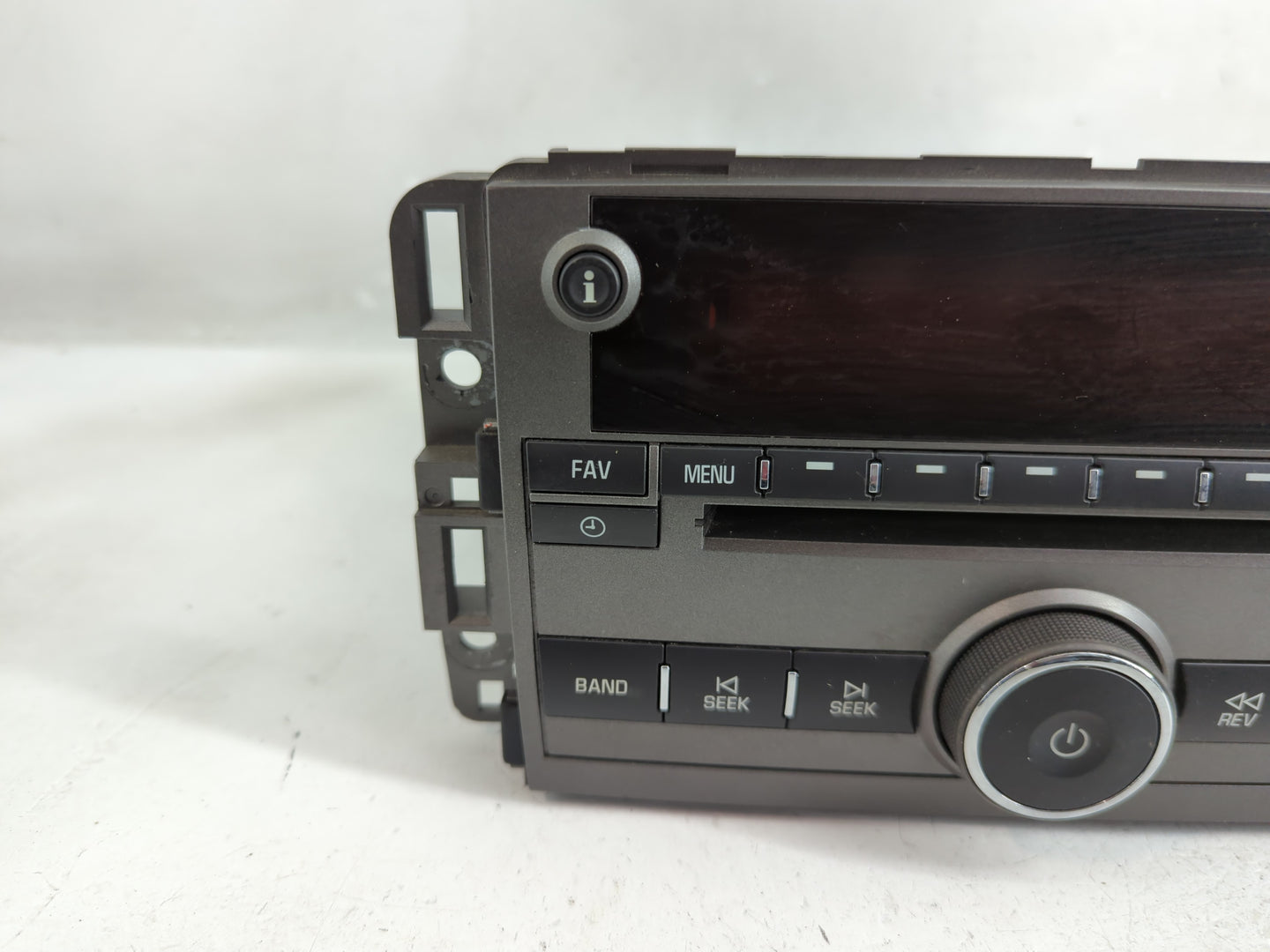 2008 Saturn Vue Radio AM FM Cd Player Receiver Replacement P/N:25866724 25956992 Fits OEM Used Auto Parts - Oemusedautoparts