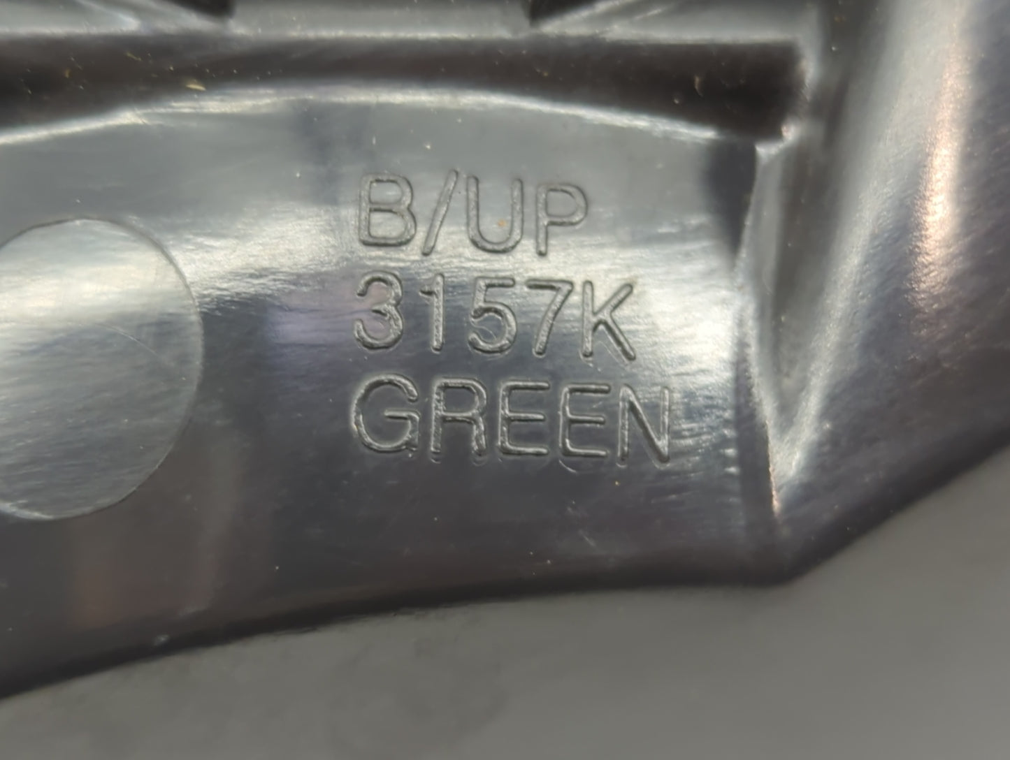 2008-2010 Saturn Vue Tail Light Assembly Driver Left OEM Fits Fits 2008 2009 2010 2012 OEM Used Auto Parts - Oemusedautopart