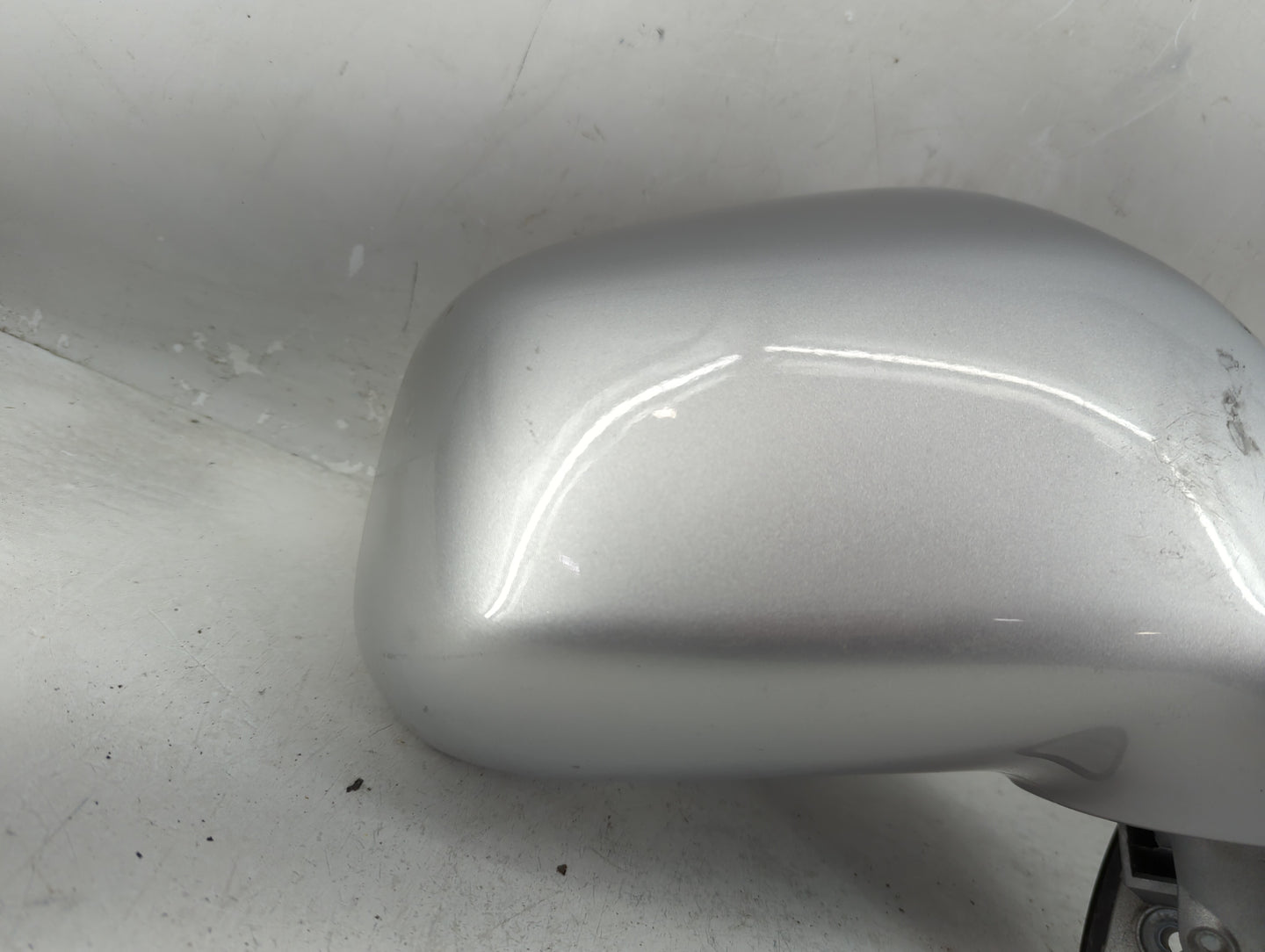 2008-2010 Saturn Vue Passenger Side View Mirror - Right Door Mirror OEM Used - Oemusedautoparts1.com