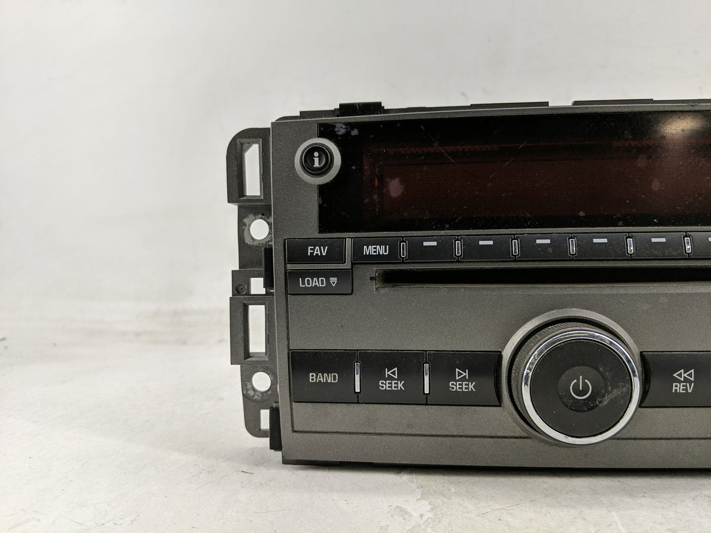 2008 Saturn Vue Radio AM FM Cd Player Receiver Replacement P/N:25920408 Fits OEM Used Auto Parts - Oemusedautoparts1.com