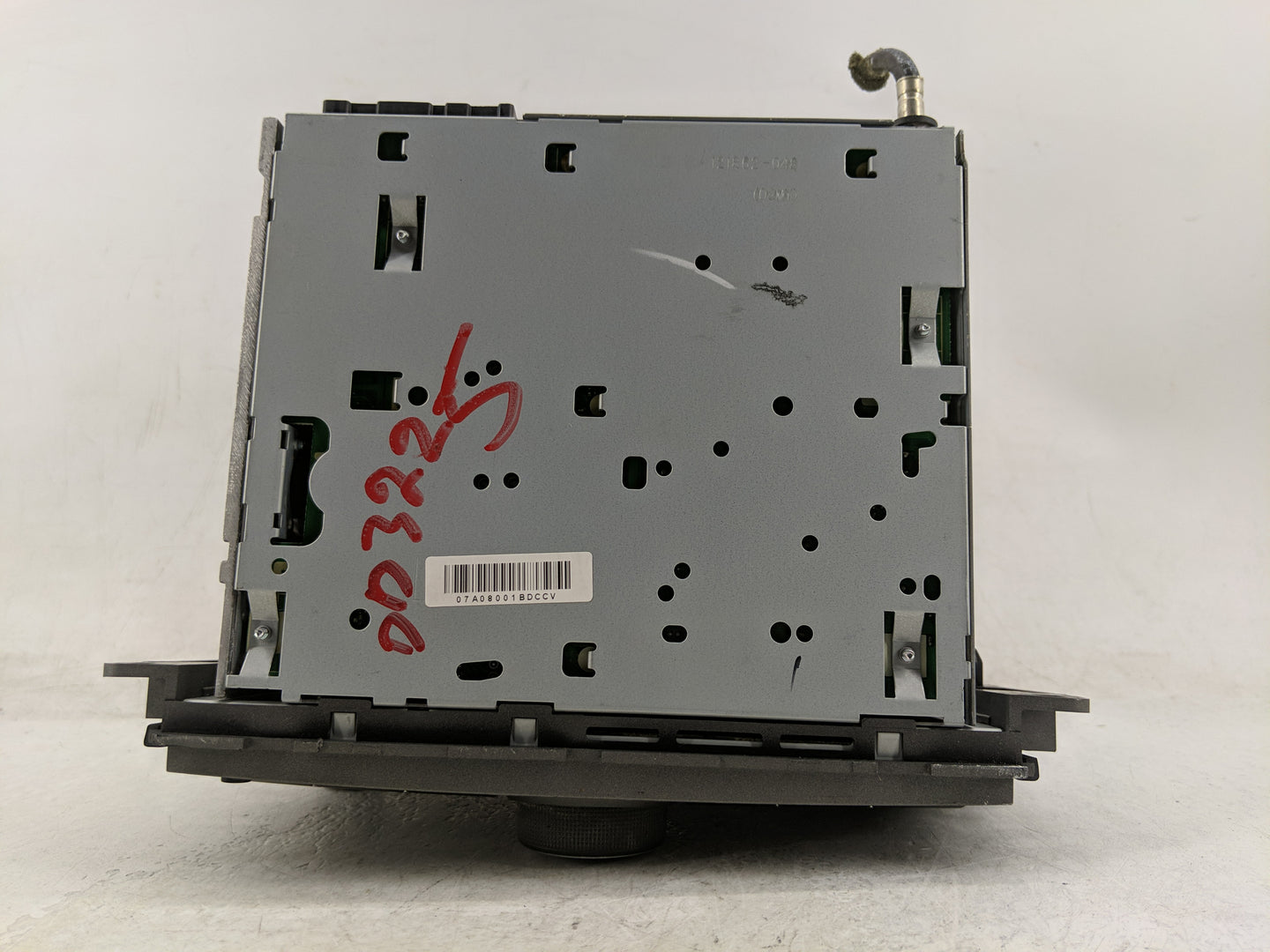 2008 Saturn Vue Radio AM FM Cd Player Receiver Replacement P/N:25920408 Fits OEM Used Auto Parts - Oemusedautoparts1.com