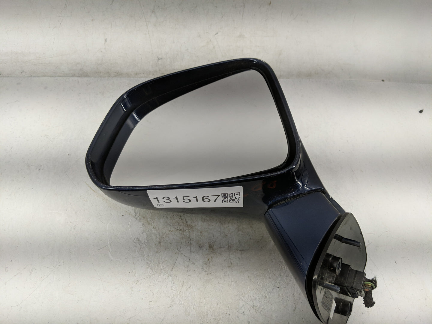 2008-2010 Saturn Vue Driver Side View Mirror - Left Door Mirror OEM Used - Oemusedautoparts1.com