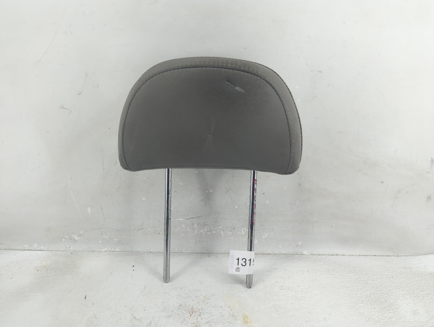 2008-2010 Saturn Vue Headrest Head Rest Rear Seat Fits Fits 2008 2009 2010 OEM Used Auto Parts - Oemusedautoparts1.com