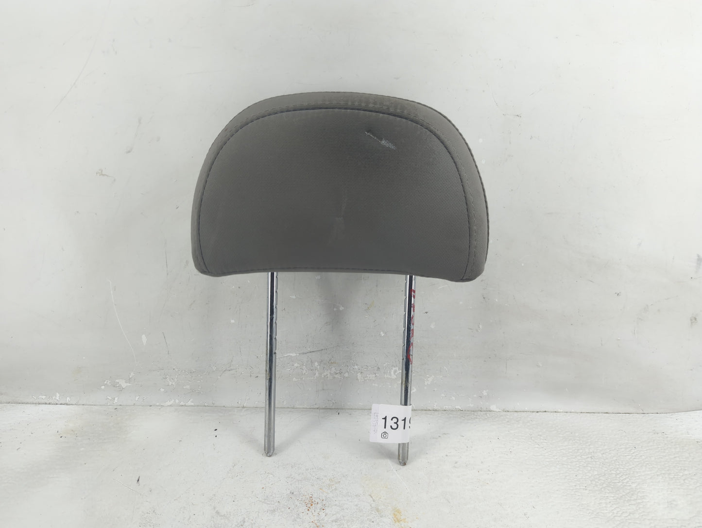 2008-2010 Saturn Vue Headrest Head Rest Rear Seat Fits Fits 2008 2009 2010 OEM Used Auto Parts - Oemusedautoparts1.com