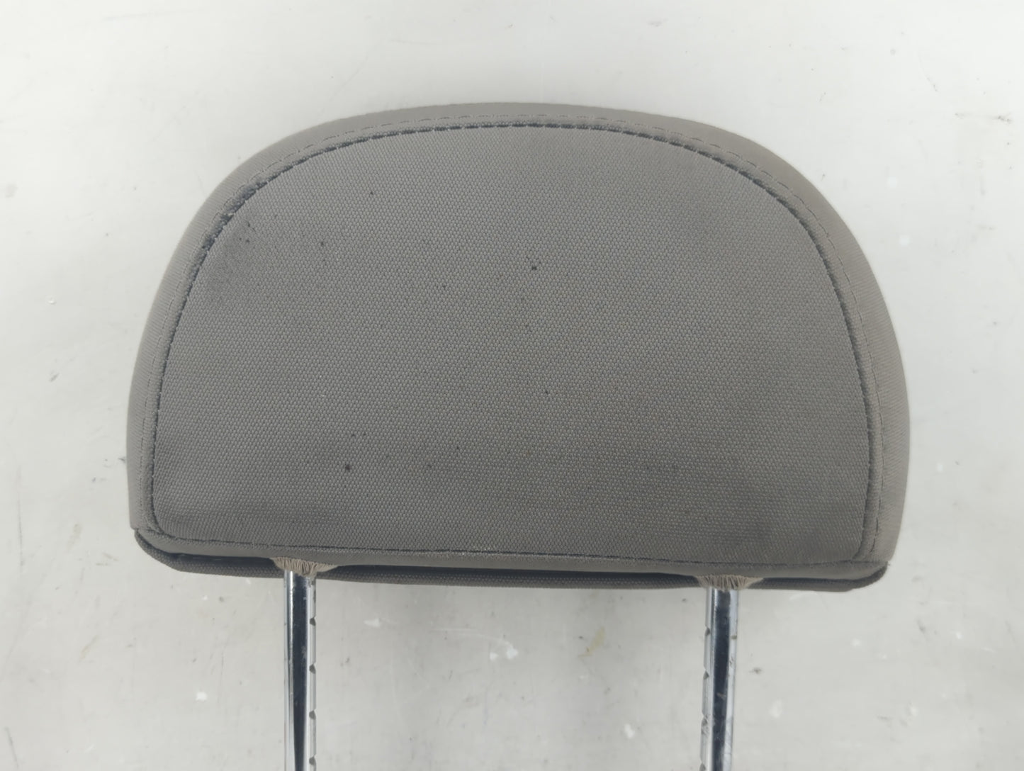 2008-2010 Saturn Vue Headrest Head Rest Rear Seat Fits Fits 2008 2009 2010 OEM Used Auto Parts - Oemusedautoparts1.com