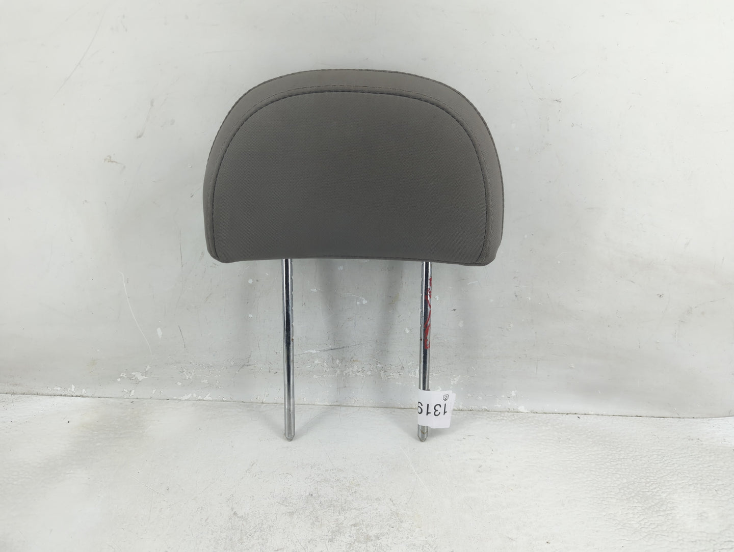 2008-2010 Saturn Vue Headrest Head Rest Rear Center Seat Fits Fits 2008 2009 2010 OEM Used Auto Parts - Oemusedautoparts1.co