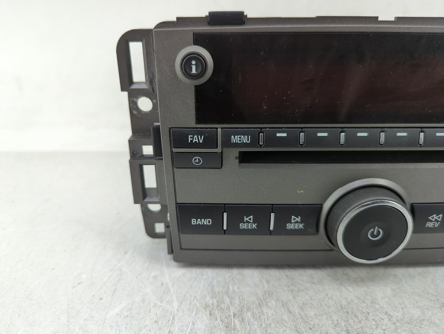 2008 Saturn Vue Radio AM FM Cd Player Receiver Replacement P/N:25956992 Fits OEM Used Auto Parts - Oemusedautoparts1.com