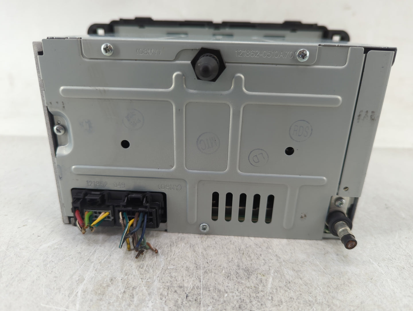 2008 Saturn Vue Radio AM FM Cd Player Receiver Replacement P/N:25956992 Fits OEM Used Auto Parts - Oemusedautoparts1.com