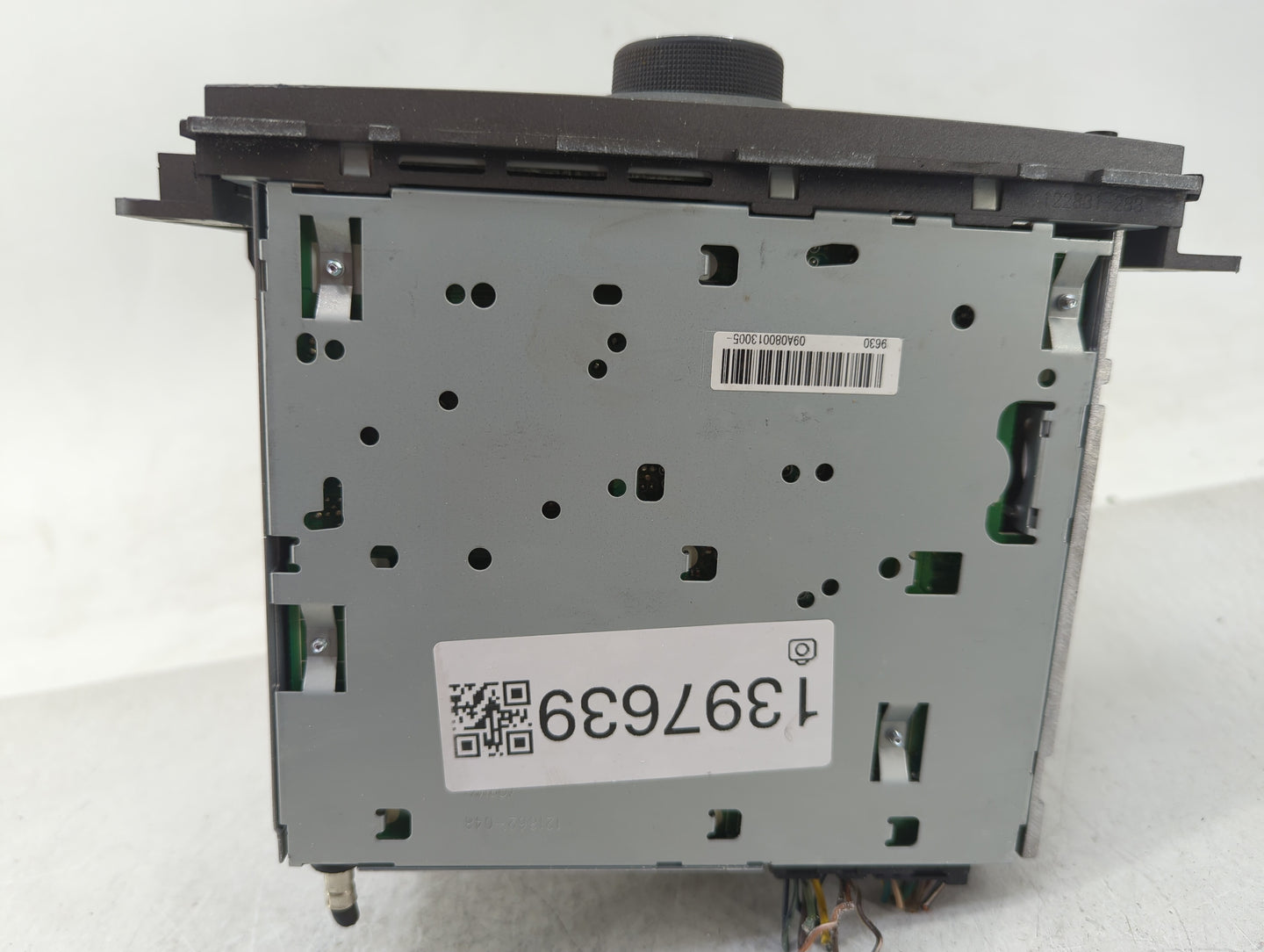 2008 Saturn Vue Radio AM FM Cd Player Receiver Replacement P/N:25956992 Fits OEM Used Auto Parts - Oemusedautoparts1.com
