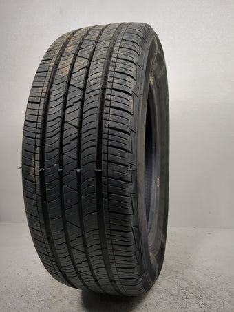 compare product Used Tire 235/60R17 MASTERCRAFT COURSER QUEST 102H - Tread Depth 8/32