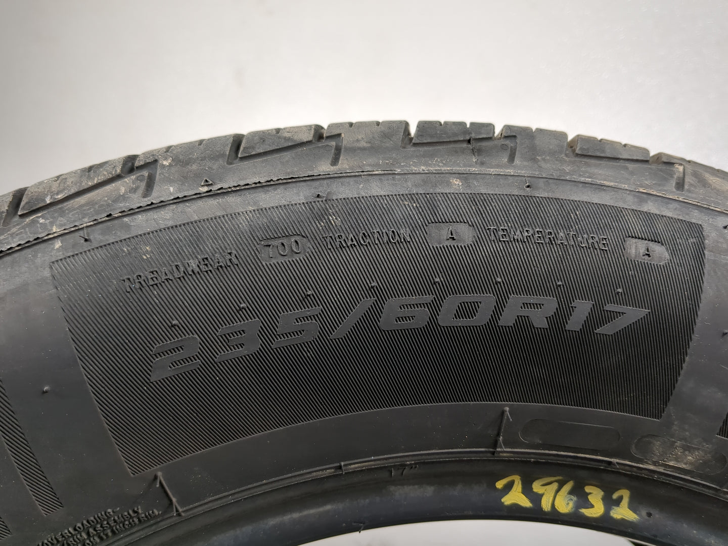 Used Tire 235/60R17 MASTERCRAFT COURSER QUEST 102H - Tread Depth 8/32 - Oemusedautoparts1.com