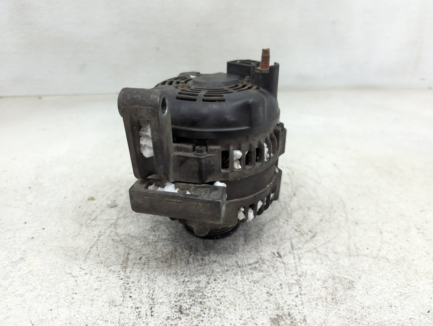 2008-2010 Saturn Vue Alternator Replacement Generator Charging Assembly Engine OEM P/N:96673482 Fits Fits 2008 2009 2010 OEM