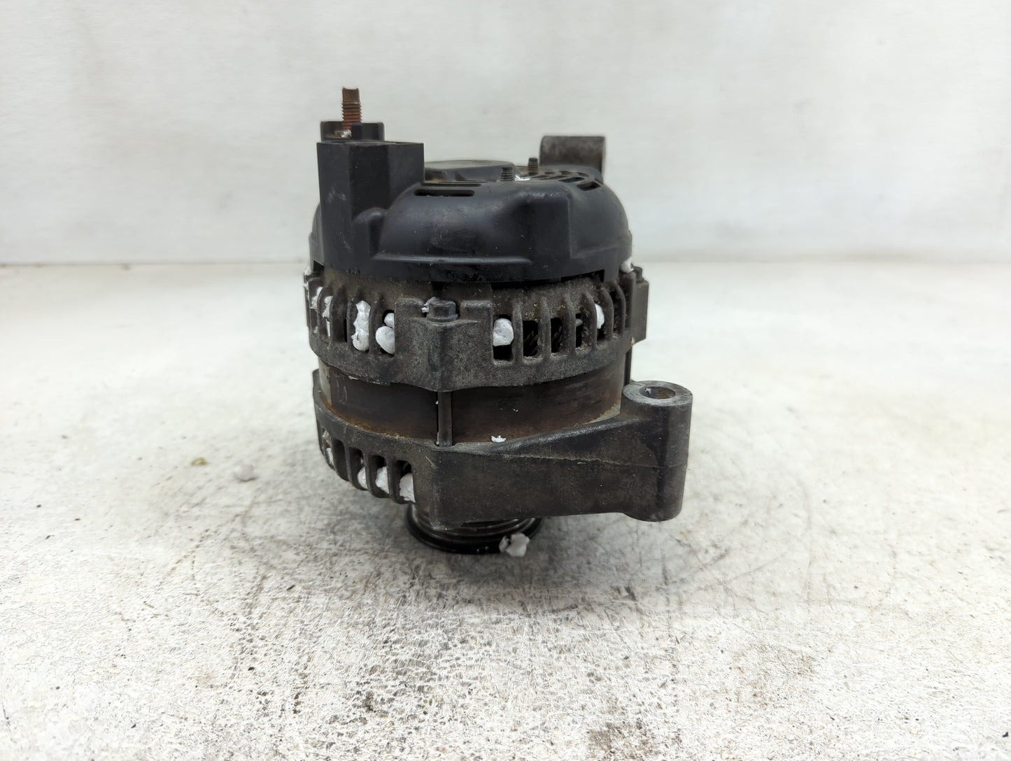 2008-2010 Saturn Vue Alternator Replacement Generator Charging Assembly Engine OEM P/N:96673482 Fits Fits 2008 2009 2010 OEM