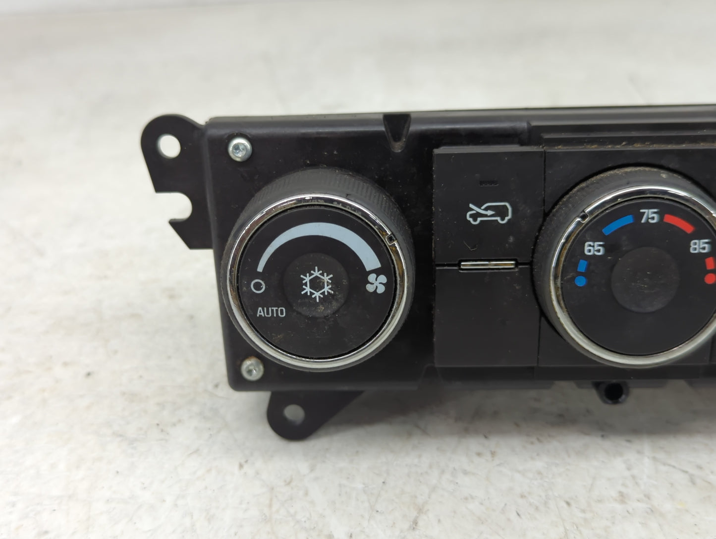 2008 Saturn Vue Climate Control Module Temperature AC/Heater Replacement P/N:96800686 Fits OEM Used Auto Parts - Oemusedauto