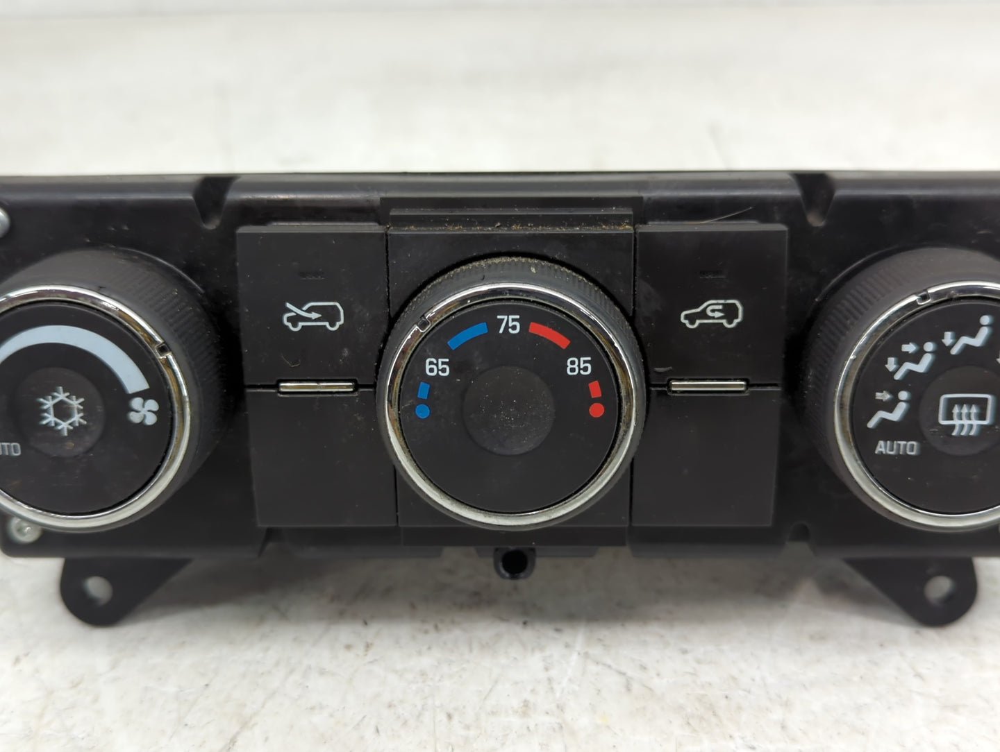 2008 Saturn Vue Climate Control Module Temperature AC/Heater Replacement P/N:96800686 Fits OEM Used Auto Parts - Oemusedauto
