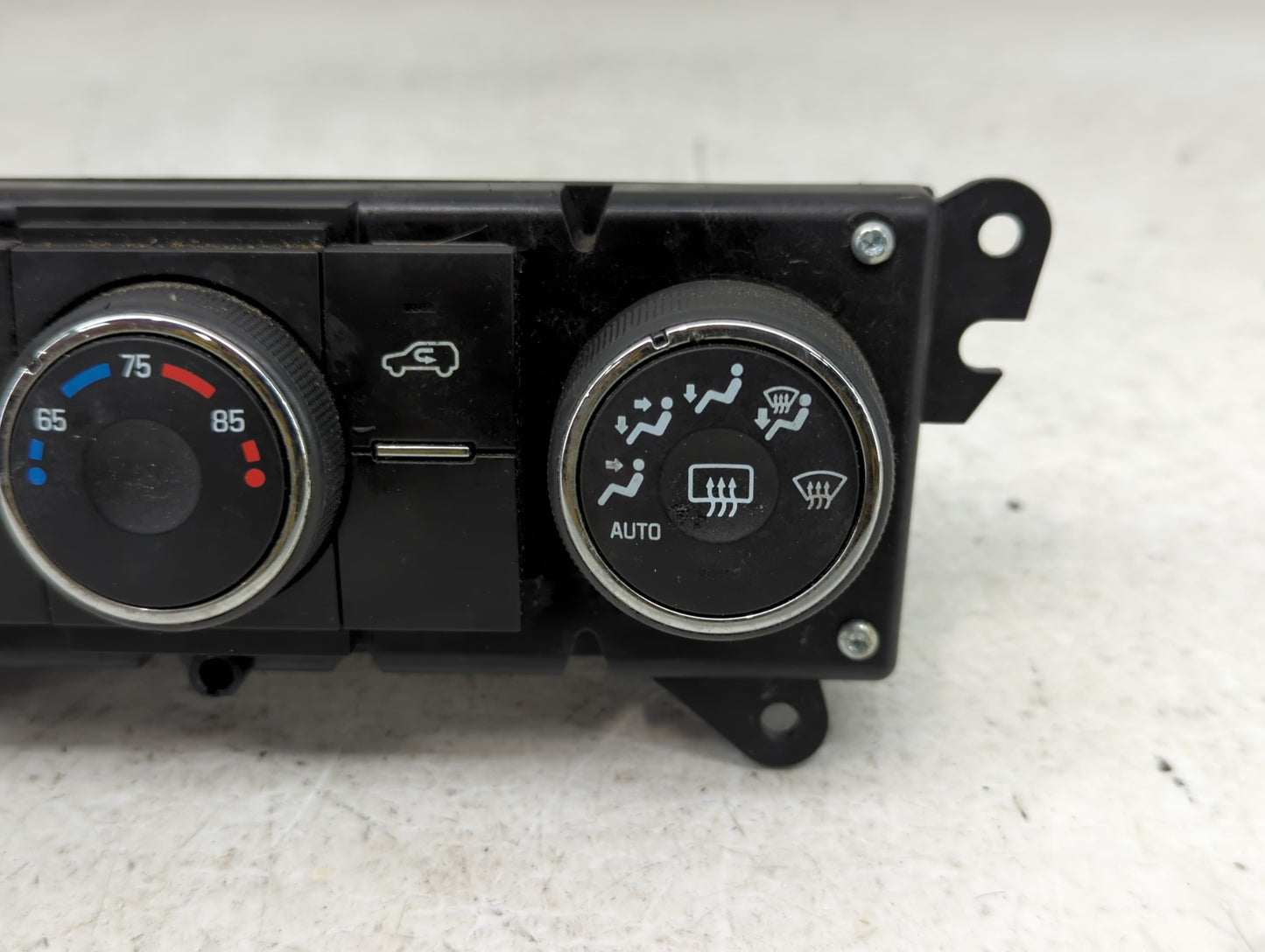 2008 Saturn Vue Climate Control Module Temperature AC/Heater Replacement P/N:96800686 Fits OEM Used Auto Parts - Oemusedauto