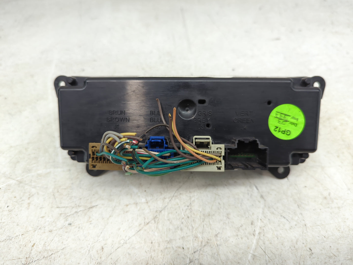 2008 Saturn Vue Climate Control Module Temperature AC/Heater Replacement P/N:96800686 Fits OEM Used Auto Parts - Oemusedauto