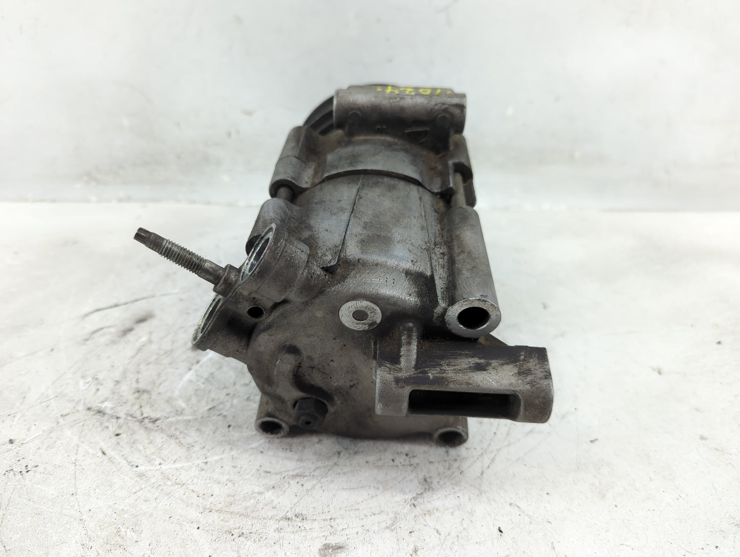 2008-2009 Saturn Vue Air Conditioning A/c Ac Compressor Oem - Oemusedautoparts1.com
