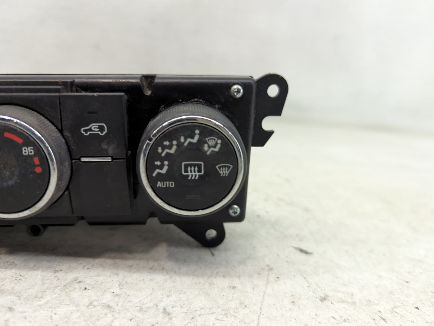 2008-2010 Saturn Vue Climate Control Module Temperature AC/Heater Replacement P/N:25891706 Fits Fits 2008 2009 2010 OEM Used