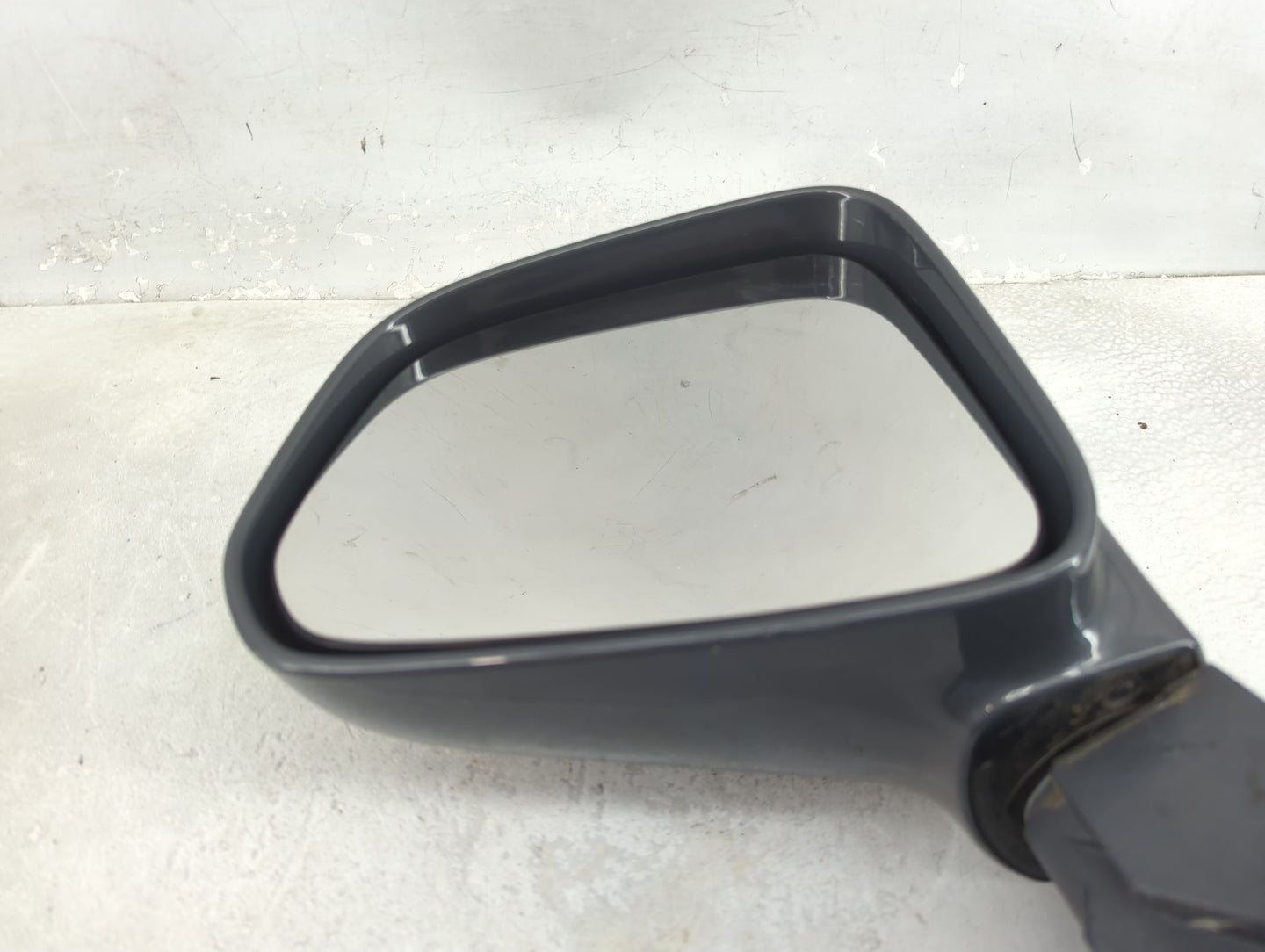 2008-2010 Saturn Vue Driver Side View Mirror - Left Door Mirror OEM Used - Oemusedautoparts1.com