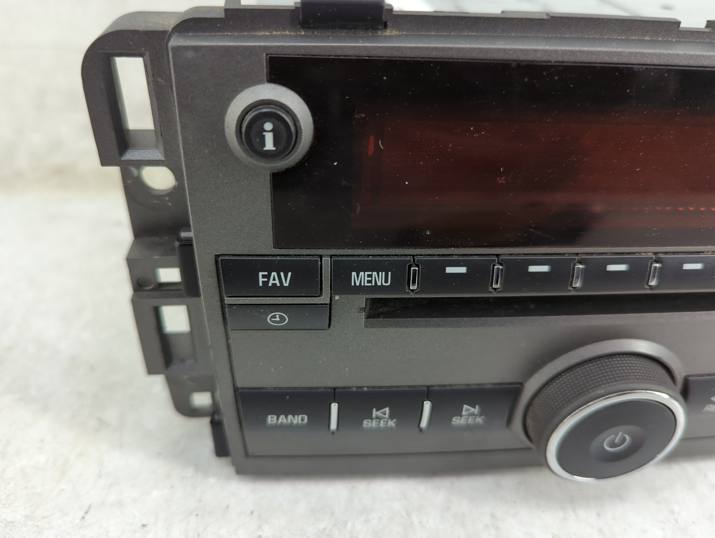 2008 Saturn Vue Radio AM FM Cd Player Receiver Replacement P/N:25866724 Fits OEM Used Auto Parts - Oemusedautoparts1.com
