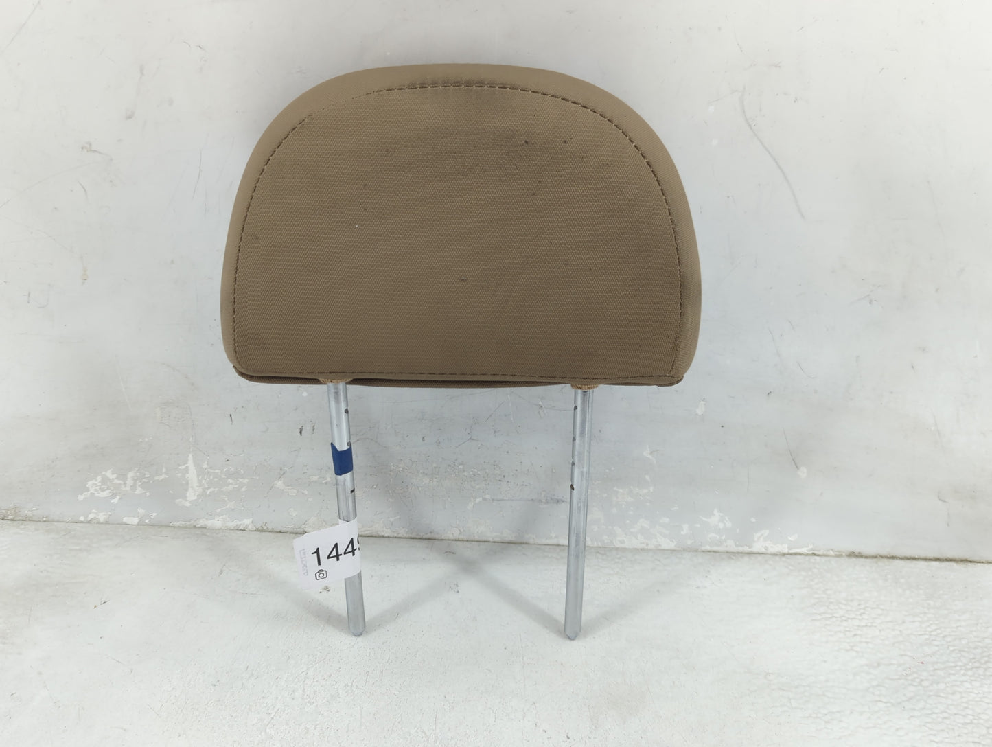 2008-2010 Saturn Vue Headrest Head Rest Rear Seat Fits Fits 2008 2009 2010 OEM Used Auto Parts - Oemusedautoparts1.com