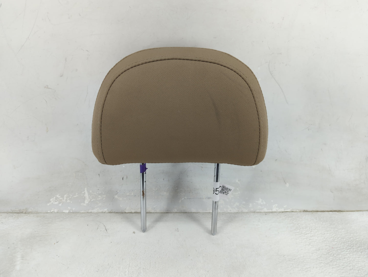 2008-2010 Saturn Vue Headrest Head Rest Front Driver Seat Beige - Oemusedautoparts1.com