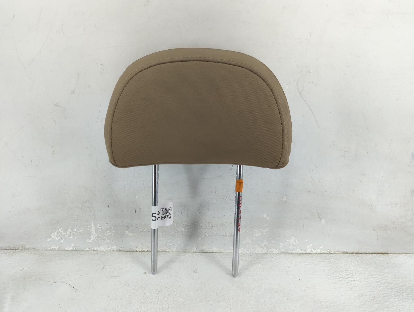 2008-2010 Saturn Vue Headrest Head Rest Front Driver Seat Beige - Oemusedautoparts1.com