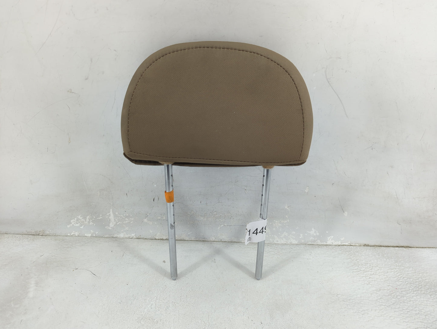 2008-2010 Saturn Vue Headrest Head Rest Front Driver Seat Beige - Oemusedautoparts1.com