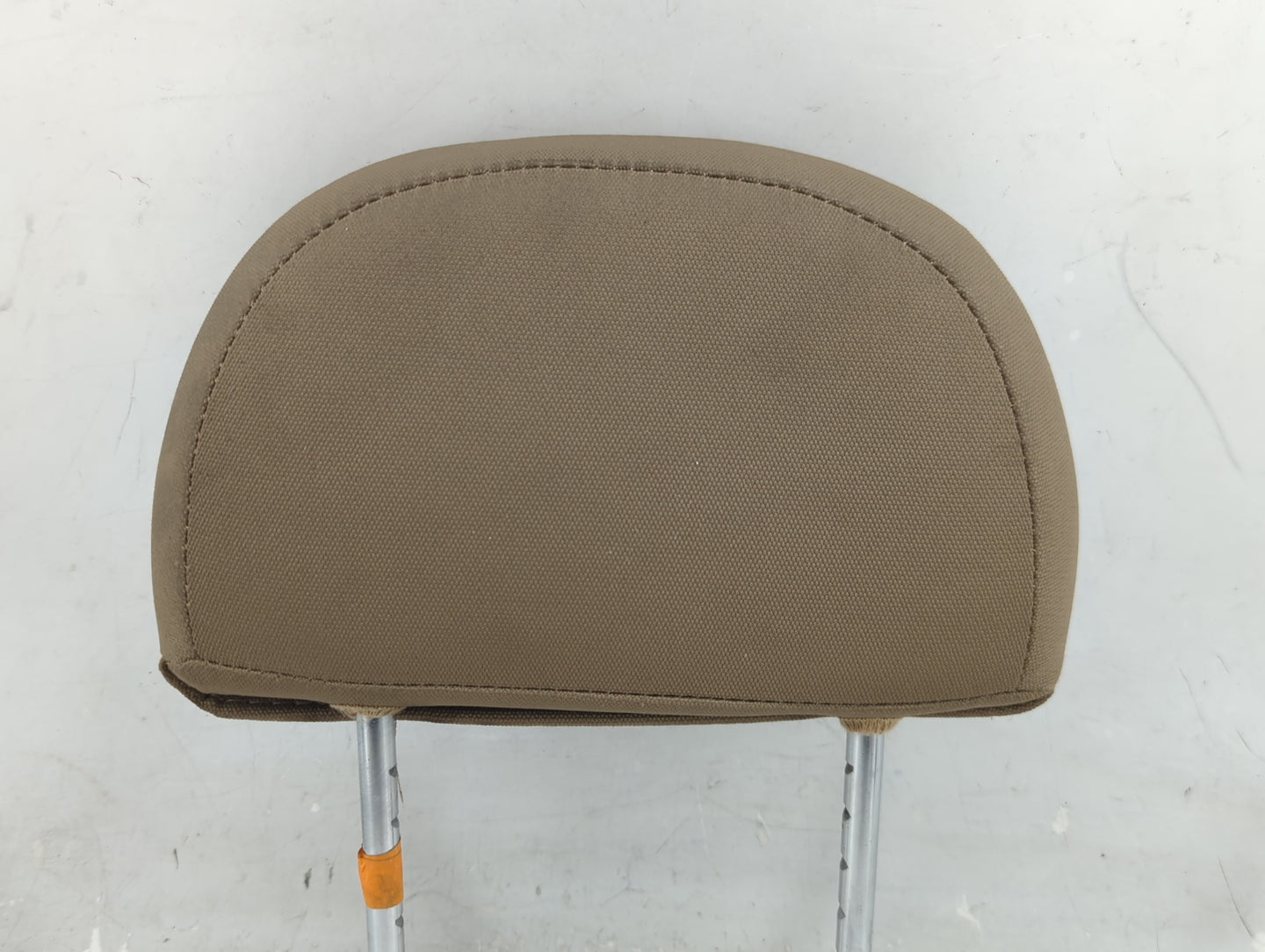 2008-2010 Saturn Vue Headrest Head Rest Front Driver Seat Beige - Oemusedautoparts1.com