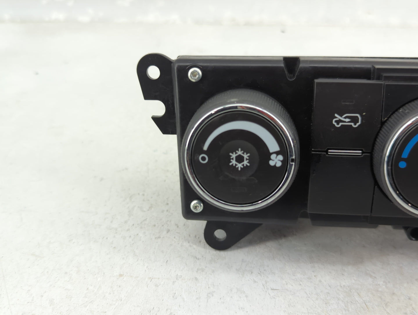 2008-2010 Saturn Vue Climate Control Module Temperature AC/Heater Replacement P/N:96464529 Fits Fits 2008 2009 2010 OEM Used