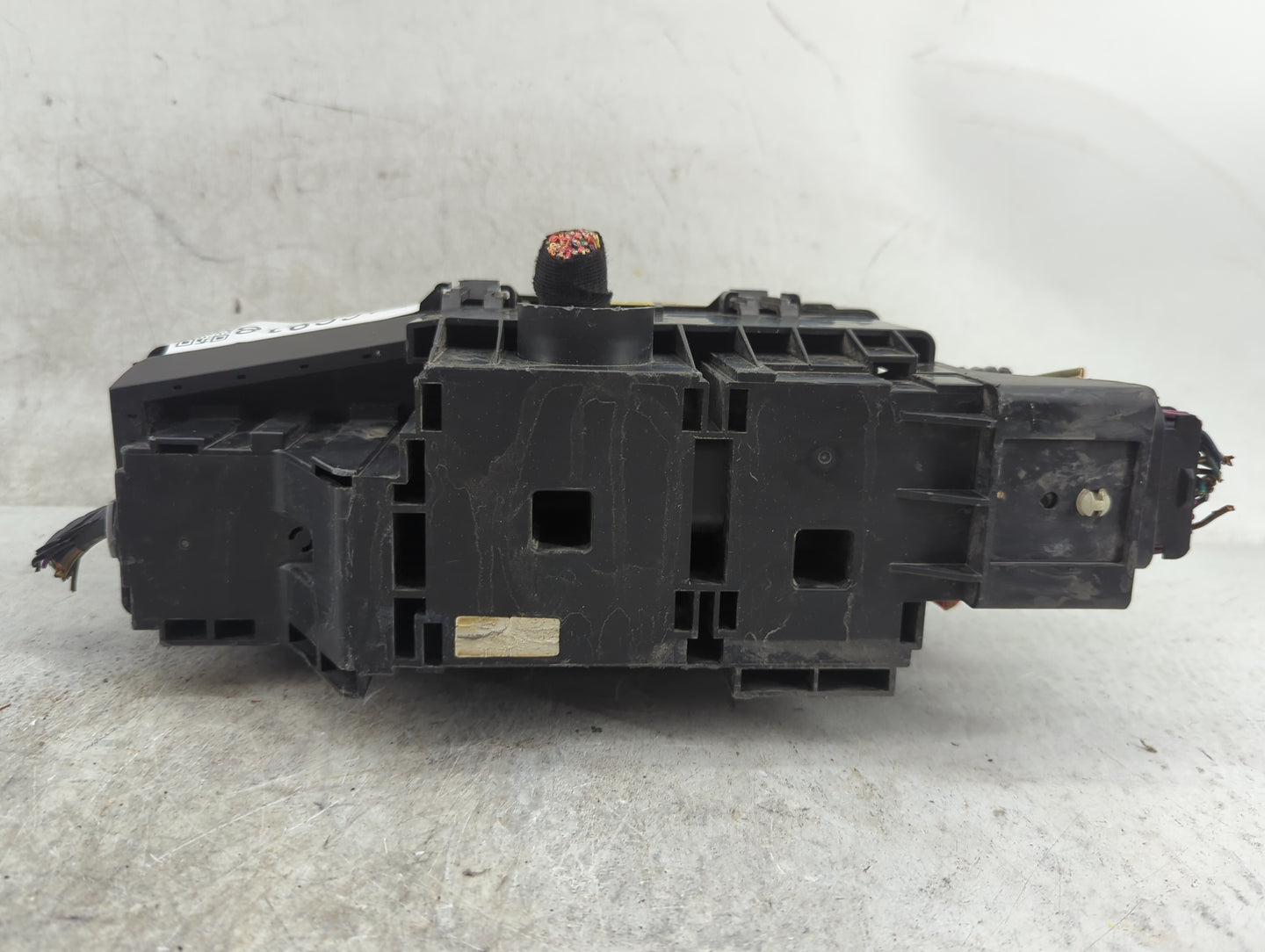 2008-2009 Saturn Vue Fusebox Fuse Box Panel Relay Module P/N:94580644 Fits Fits 2008 2009 OEM Used Auto Parts - Oemusedautop
