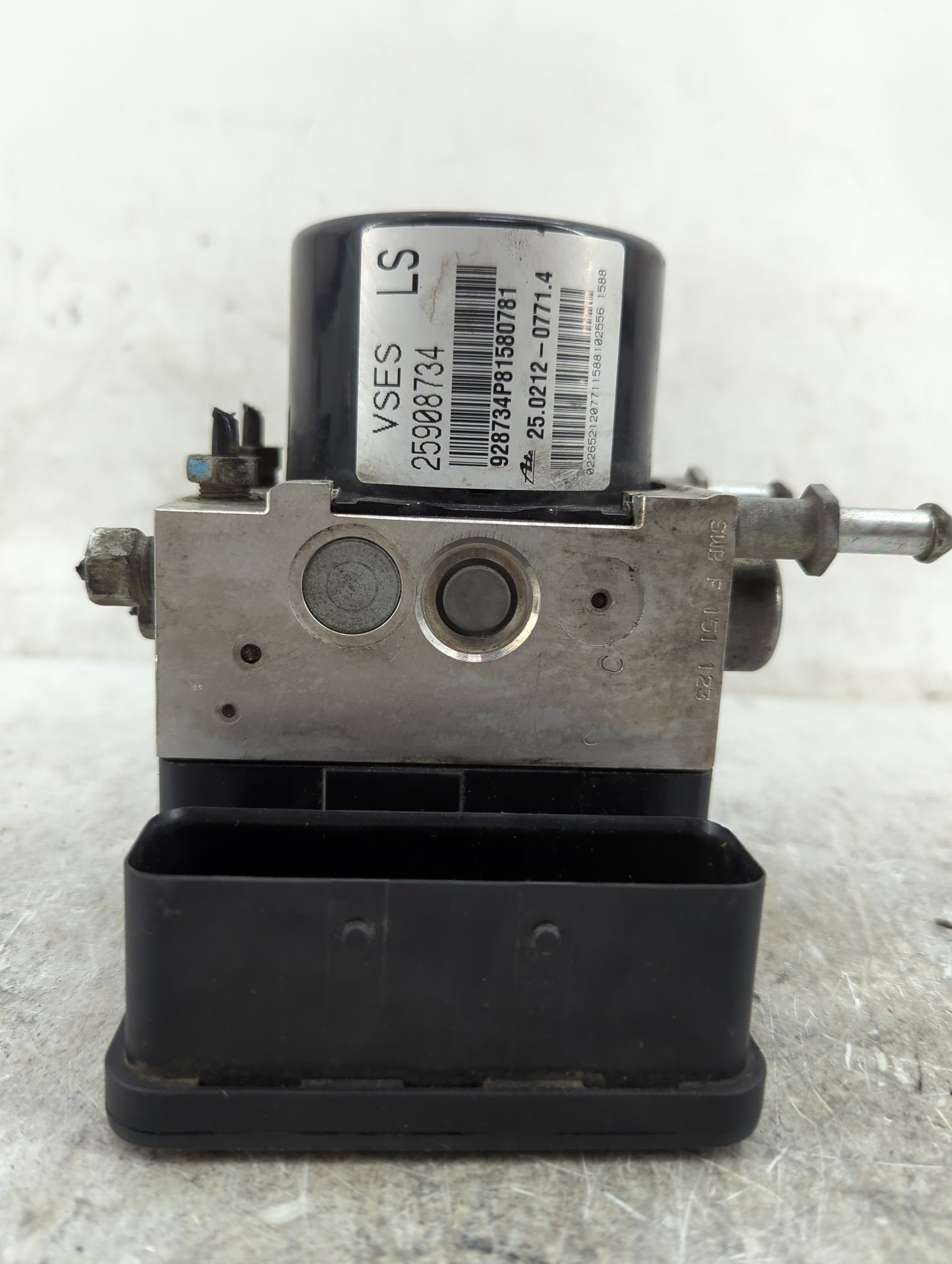 2008 Saturn Vue ABS Pump Control Module Replacement P/N:25908734 25.0212-0771.4, 928734P81580781, 25913856, 00.0405-460C.3 F