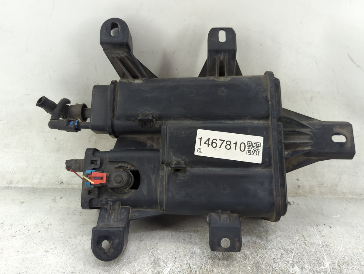2008 Saturn Vue Fuel Vapor Charcoal Canister 1467810 - Oemusedautoparts1.com