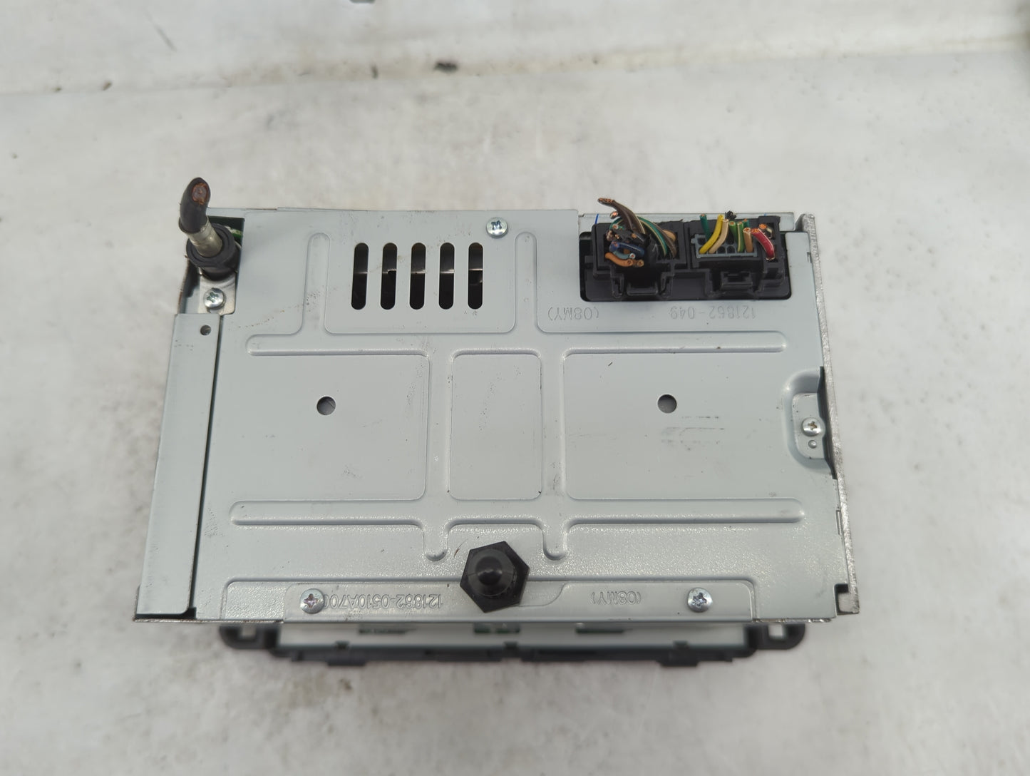 2008 Saturn Vue Radio AM FM Cd Player Receiver Replacement P/N:07A08006E14CJ 121852-049, 121852-051 Fits OEM Used Auto Parts