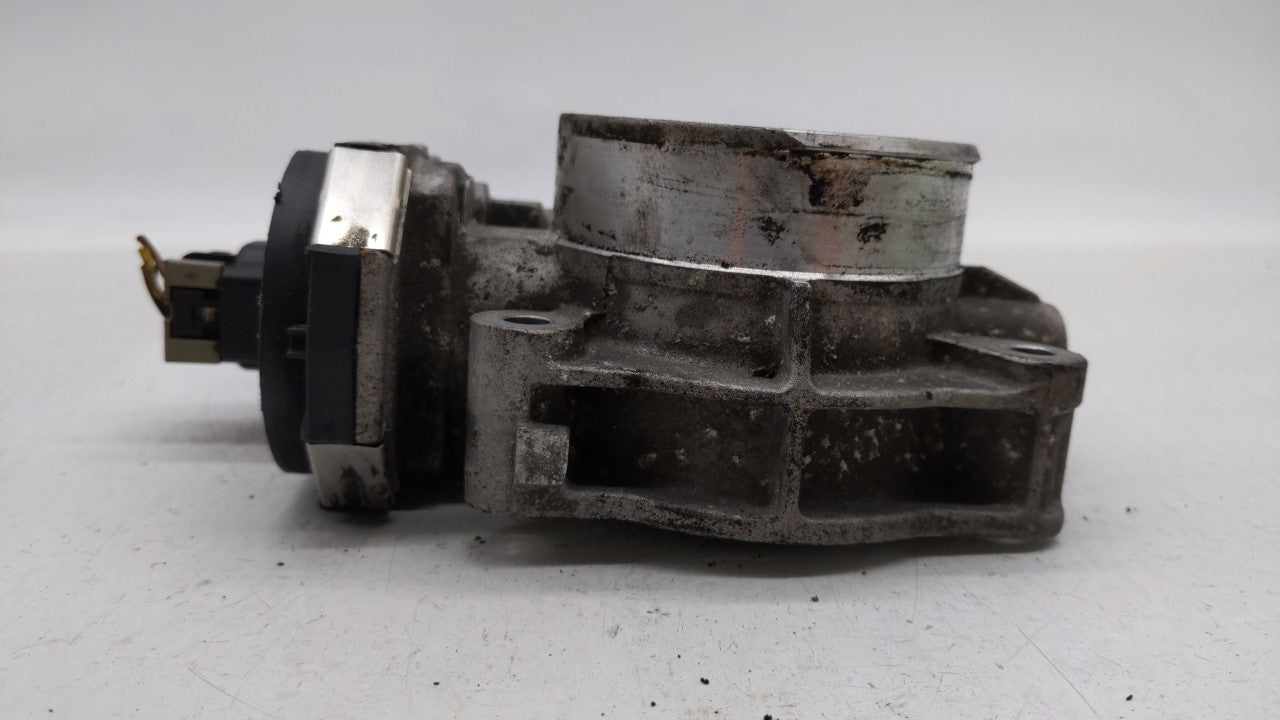 2008-2010 Saturn Vue Throttle Body P/N:995AA Fits Fits 2007 2008 2009 2010 2011 OEM Used Auto Parts - Oemusedautoparts1.com